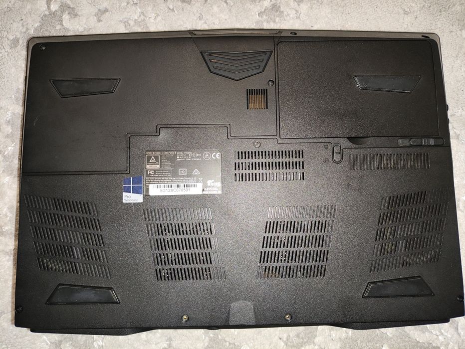 Геймерский Clevo P750DM2 i7 6700K Nvidia GTX1070 8gb, 16GB , 256Gb ssd