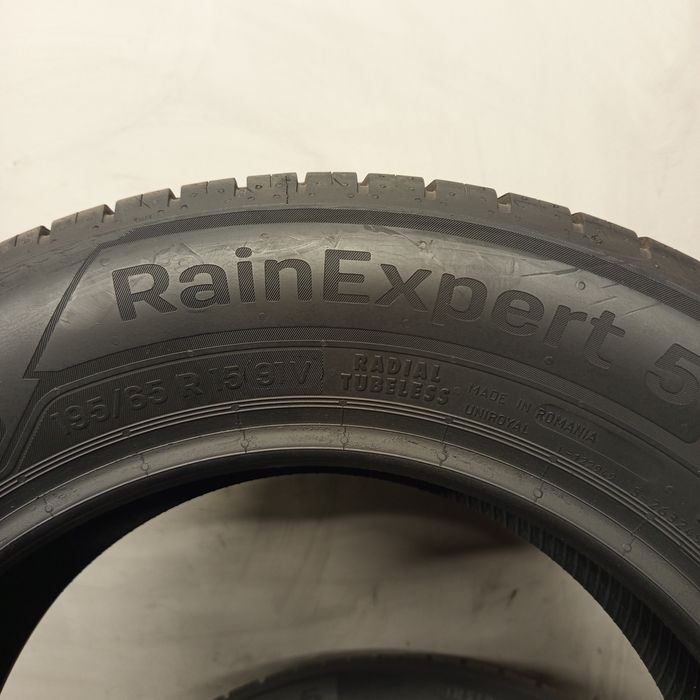 195/65R15 Uniroyal RainExpert 5