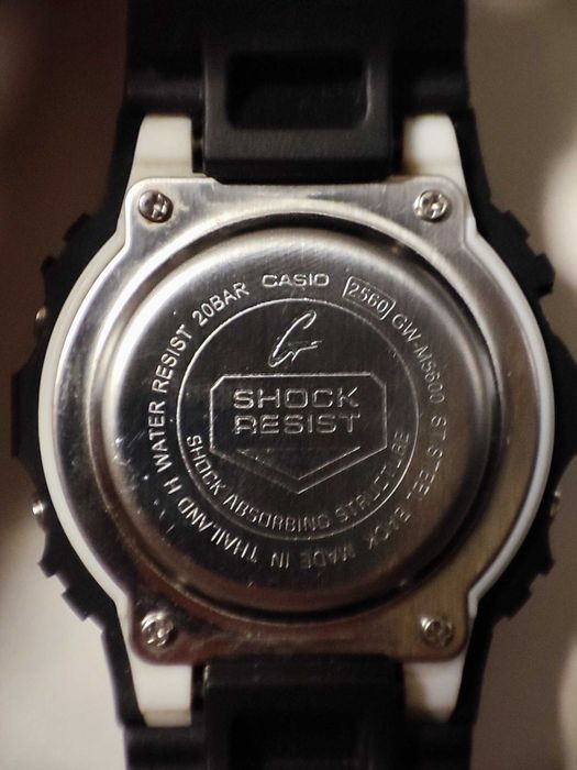 Часы Casio G-Shock GW-M5600HR (модуль2560) оригинал состояние новых