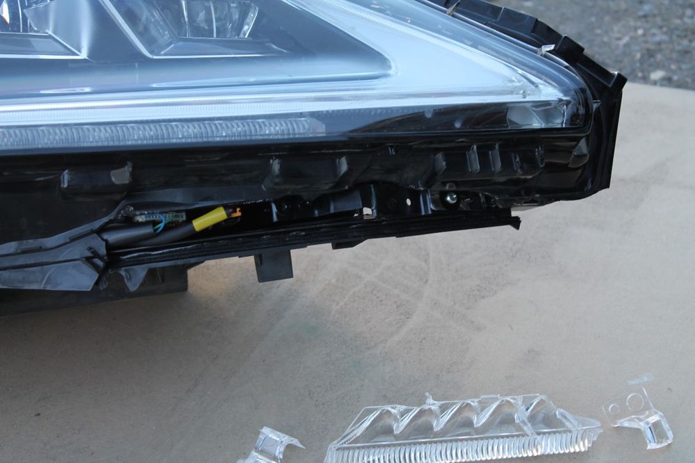 Фара Lexus LX450d 2017 рік