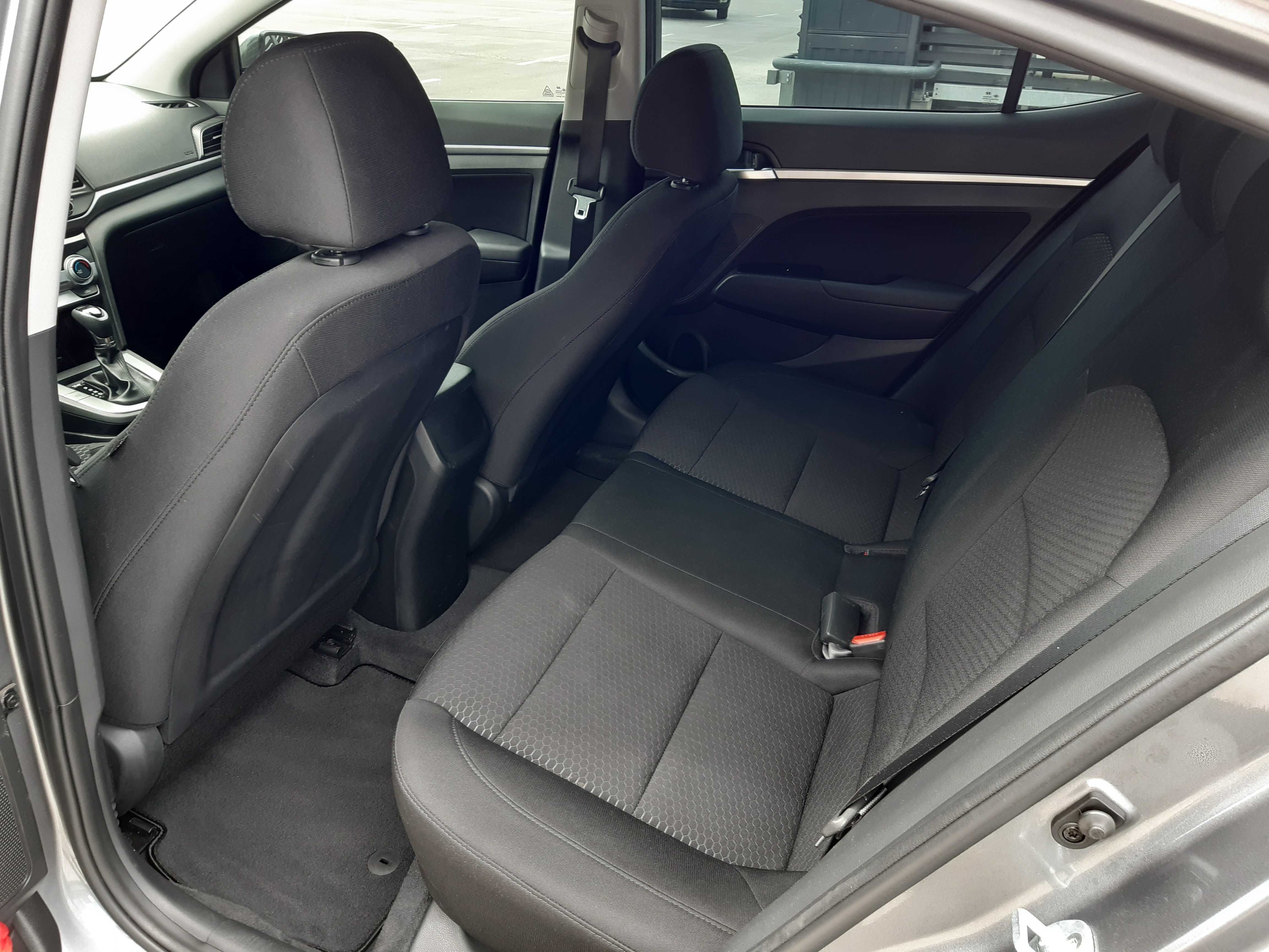 Аренда прокат авто Hyundai Elantra 2,0 АКП/ГАЗ ЕВРО4  від 20 $