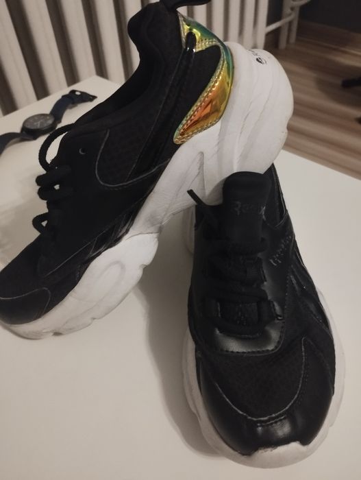 Buty sportowe rozm.37