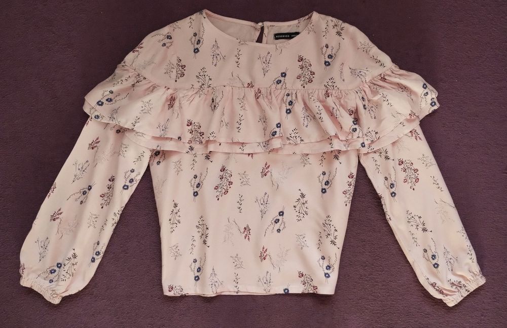 Elegancka bluzka w kwiaty RESERVED roz. 146