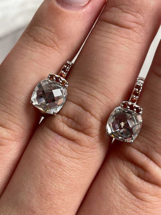 Серьги из серебра 925 пробы с белым топазом 8мм и сапфиром
