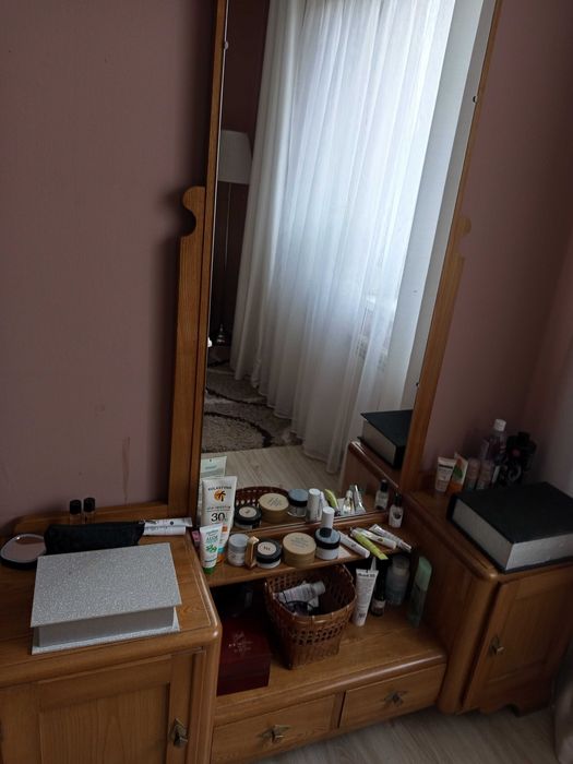 Komplet starych mebli do sypialni