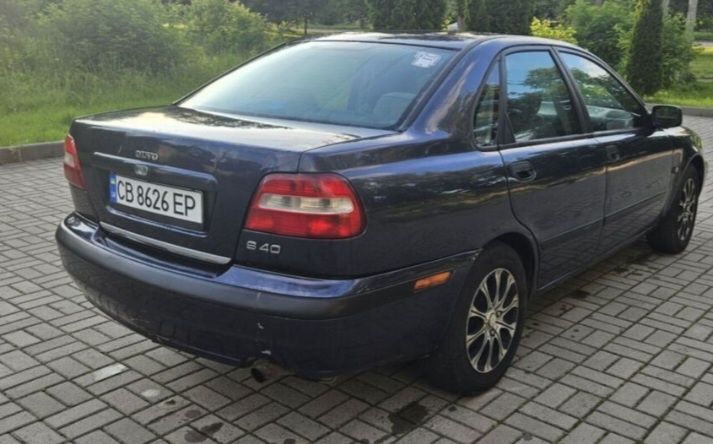 Продам volvo s40