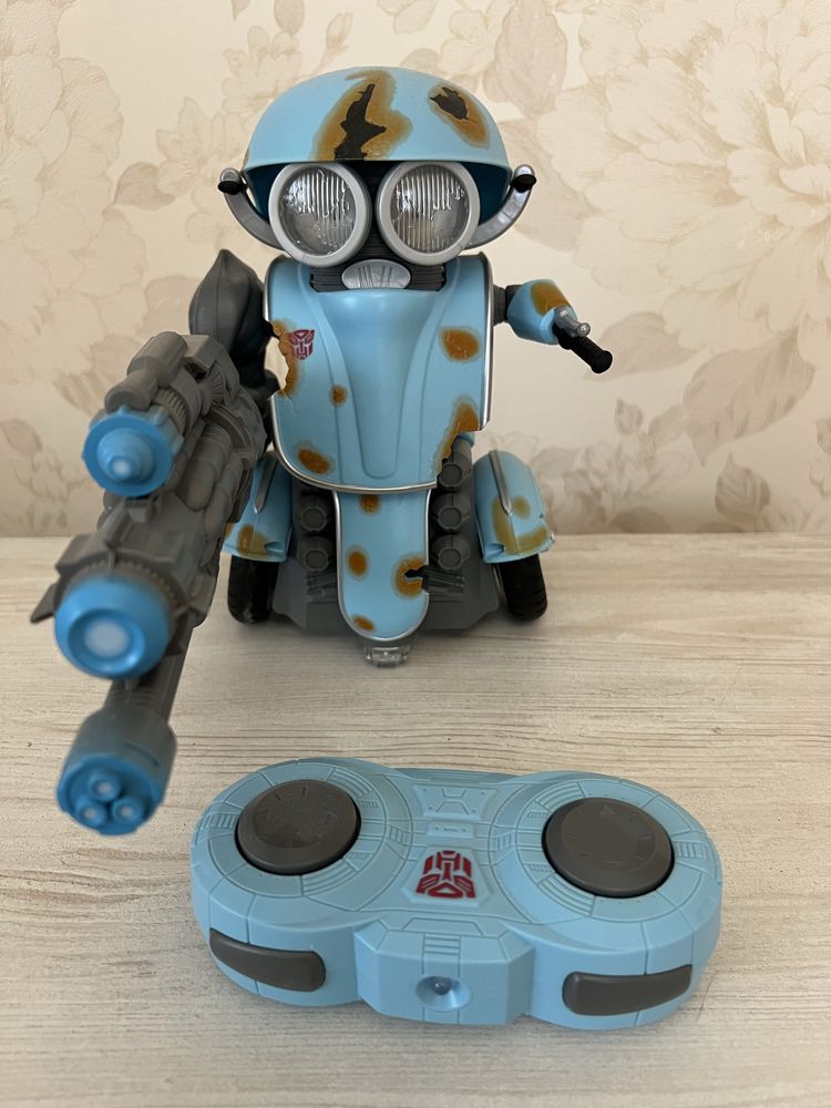 Робот Transformers Автобот Сквікс Hasbro