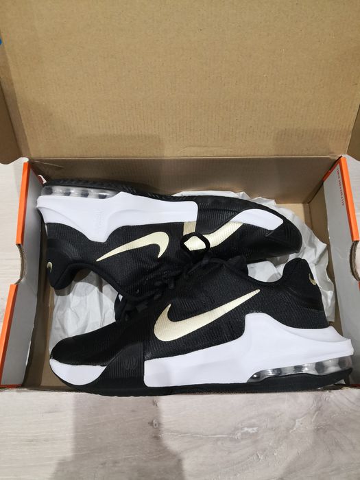 NIKE AIR MAX impact 4