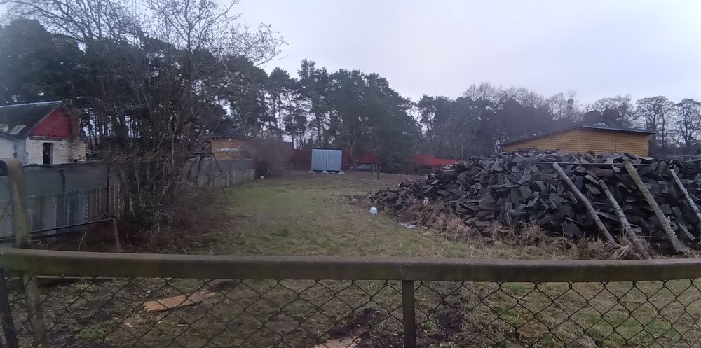 Działka budowlana blisko jeziora i morza