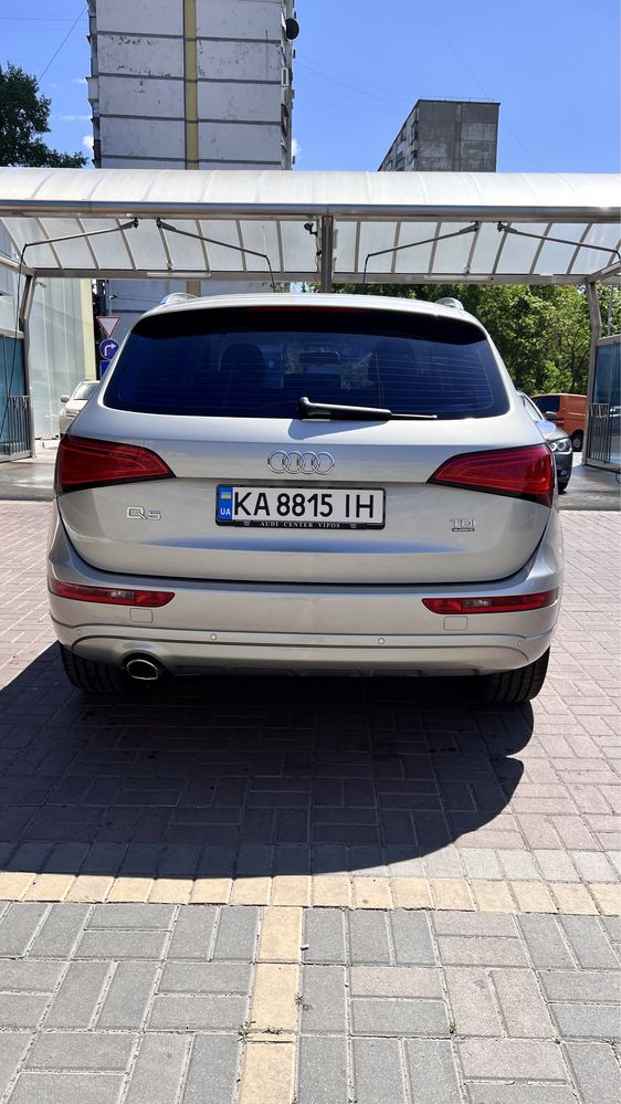 Продам Audi Q5 2 tdi 2013 в хорошому стані