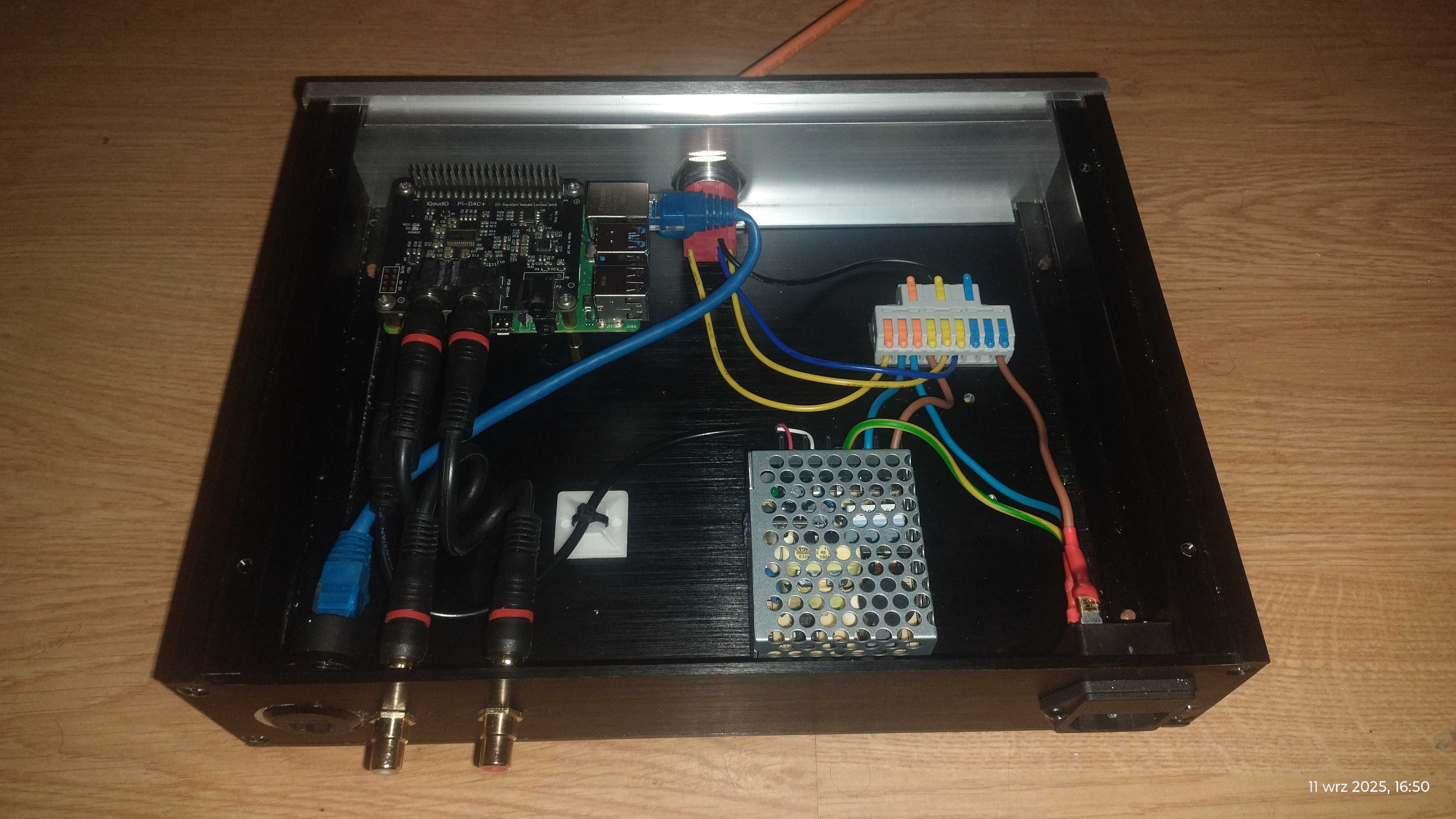 Odtwarzacz Raspberry Pi 4B 2GB + obudowa Volumio Moode Audio Streamer