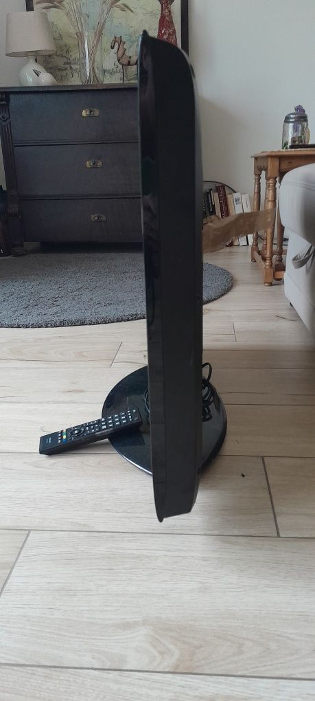 Telewizor Toshiba 32"z oryginalnym pilotem