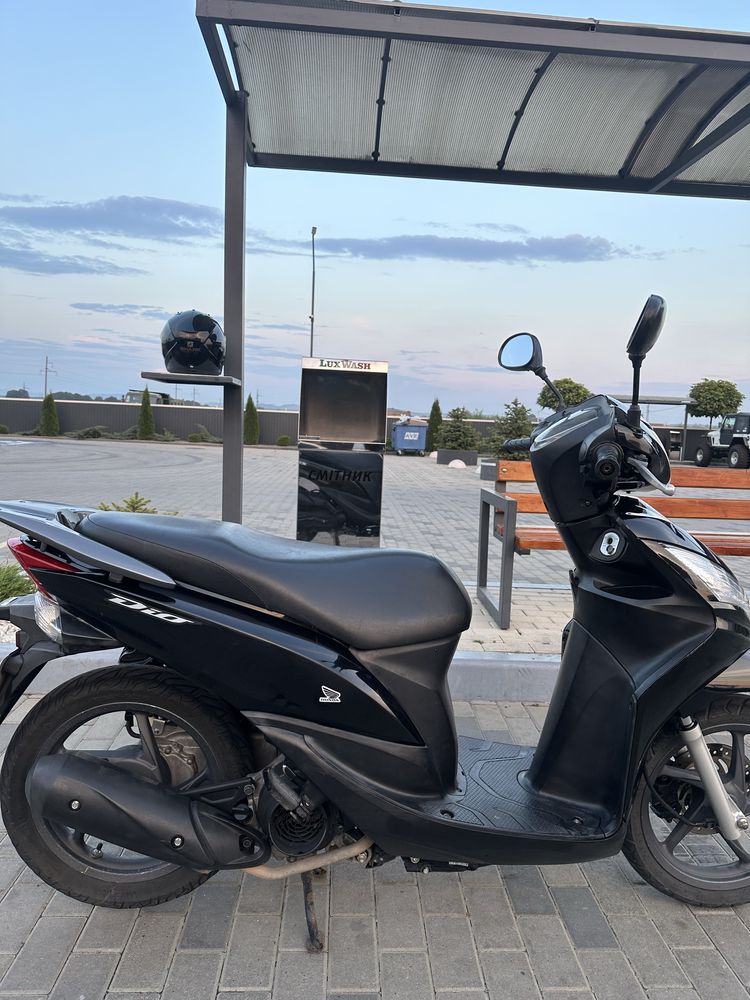 Скутер Honda dio 110