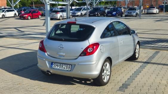 Opel Corsa D 2008r klima tempomat 1.2