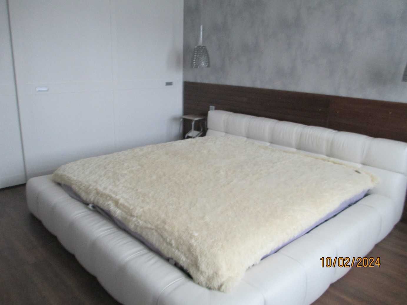 Продам 3 ком. пос. Жуковского ул. Дача.  2-х уровневая квартира.