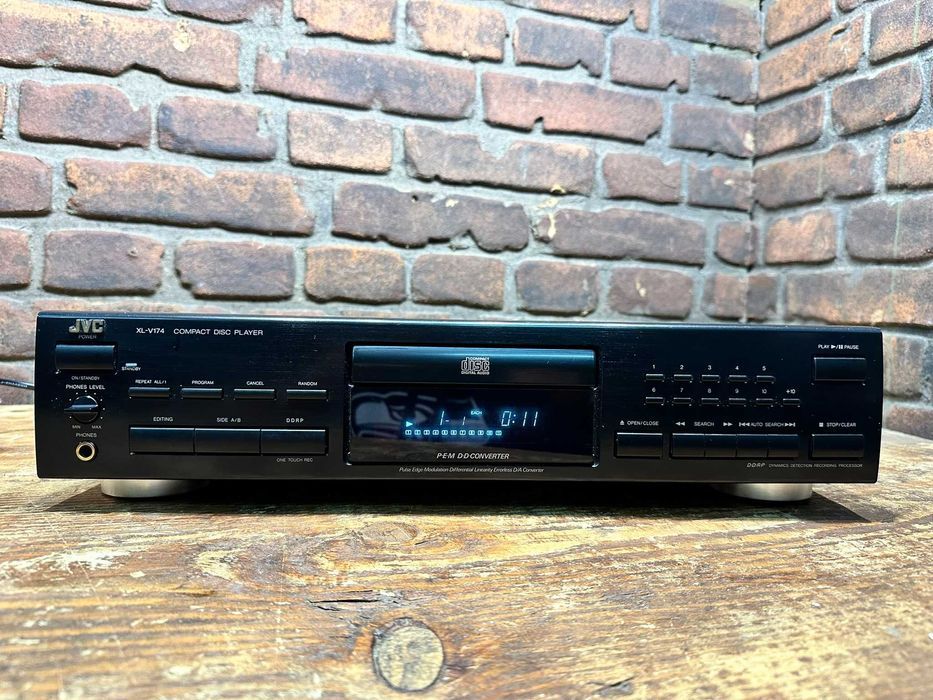 Odtwarzacz CD JVC XL-V 174