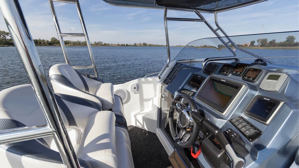 Катер Galia 770 Sundeck