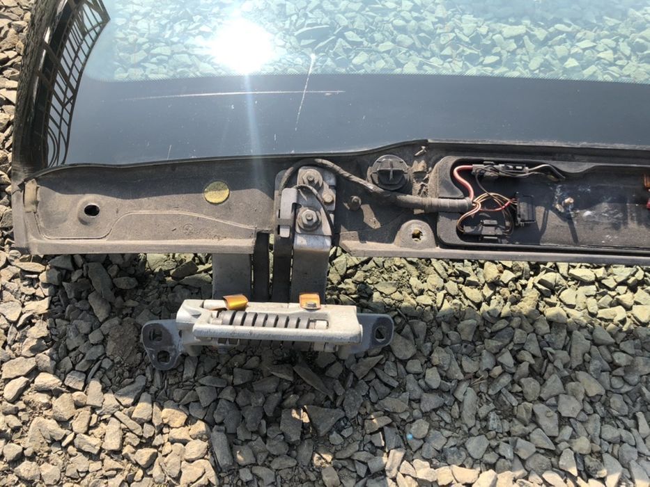 Продам Стекло в Ляду на Бмв Е61 Touring Скло Шрот Ляда