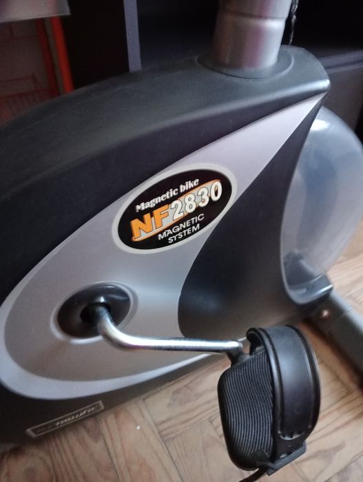 Bicicleta Estática de Fitness