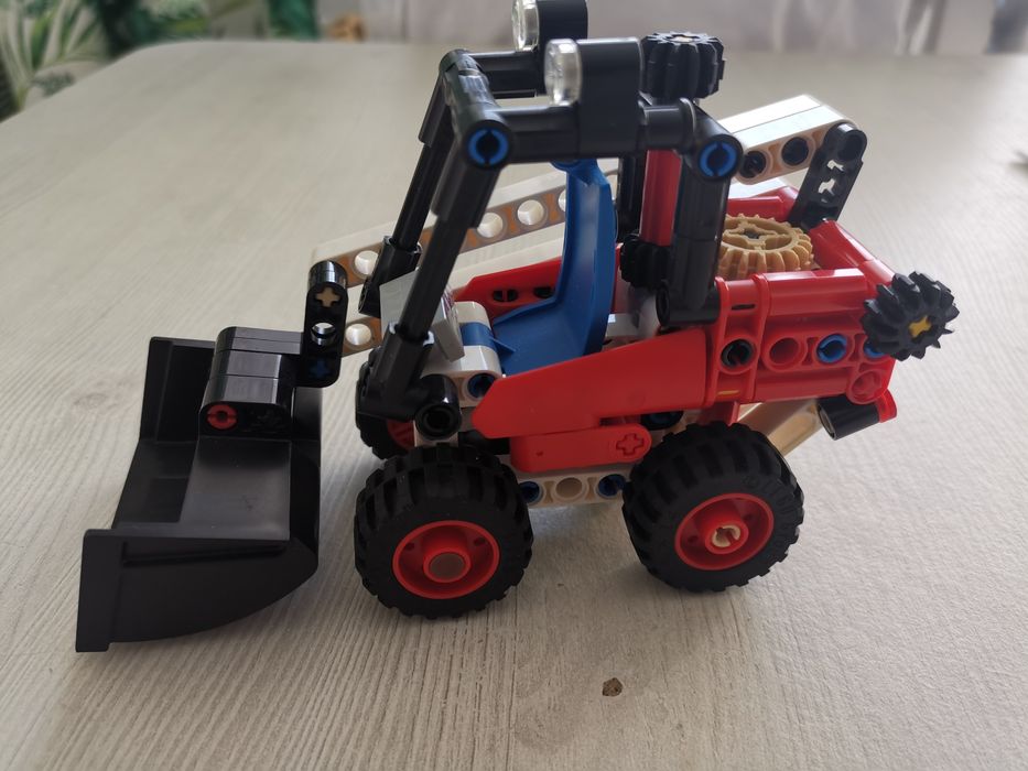 Lego technic 42116 Mini Ładowarka