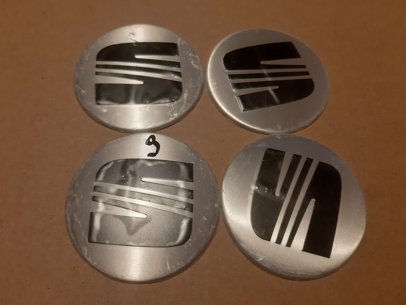 Naklejki emblematy seat 6cm