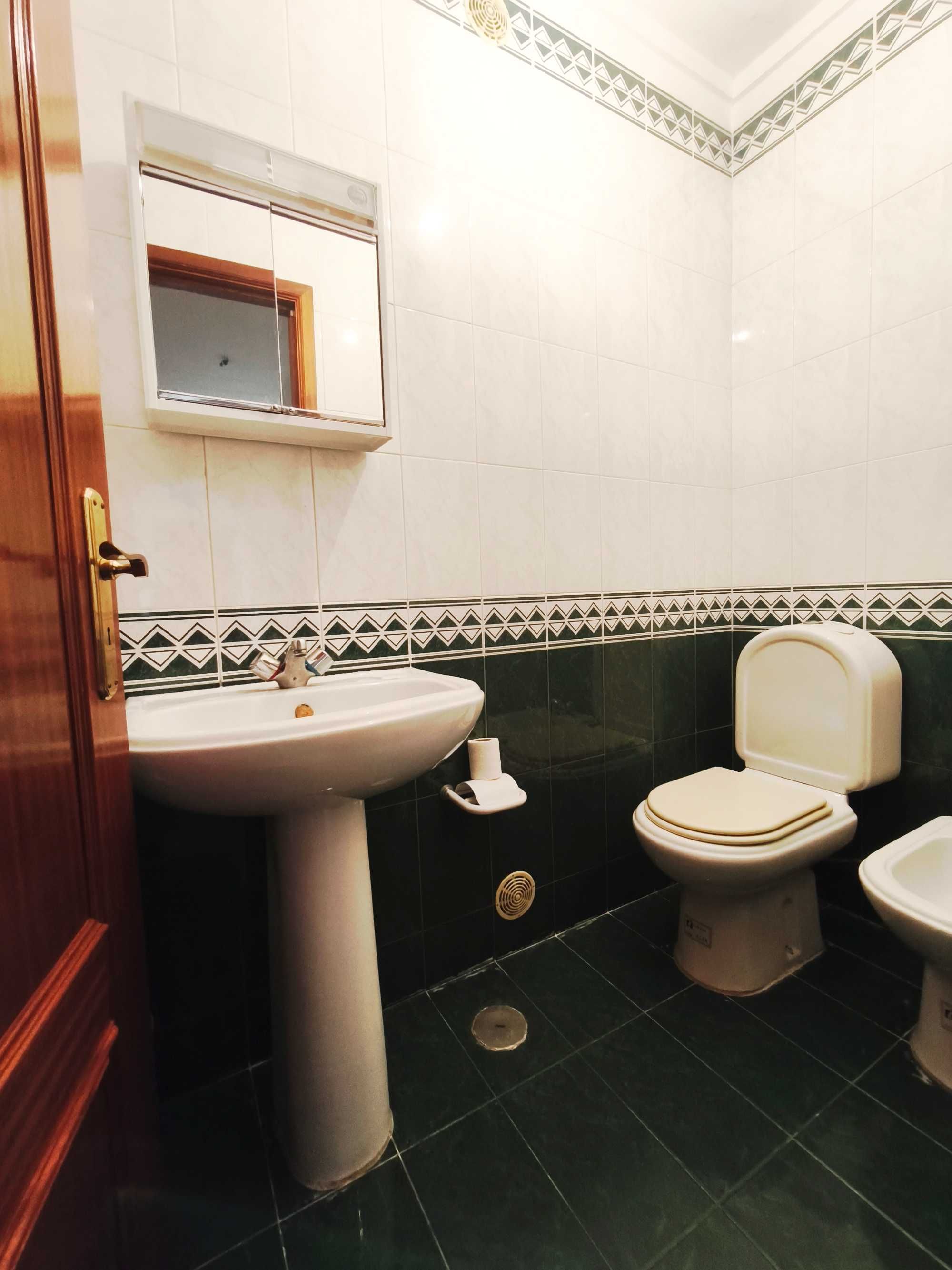 Apartamento T3 – Vila Praia de Âncora | Com Garagem e Arrumos