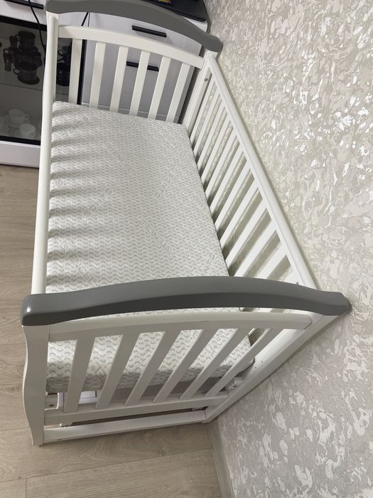 Дитяче ліжечко Верес + маятник із шухлядою+ матрац ортопедичний