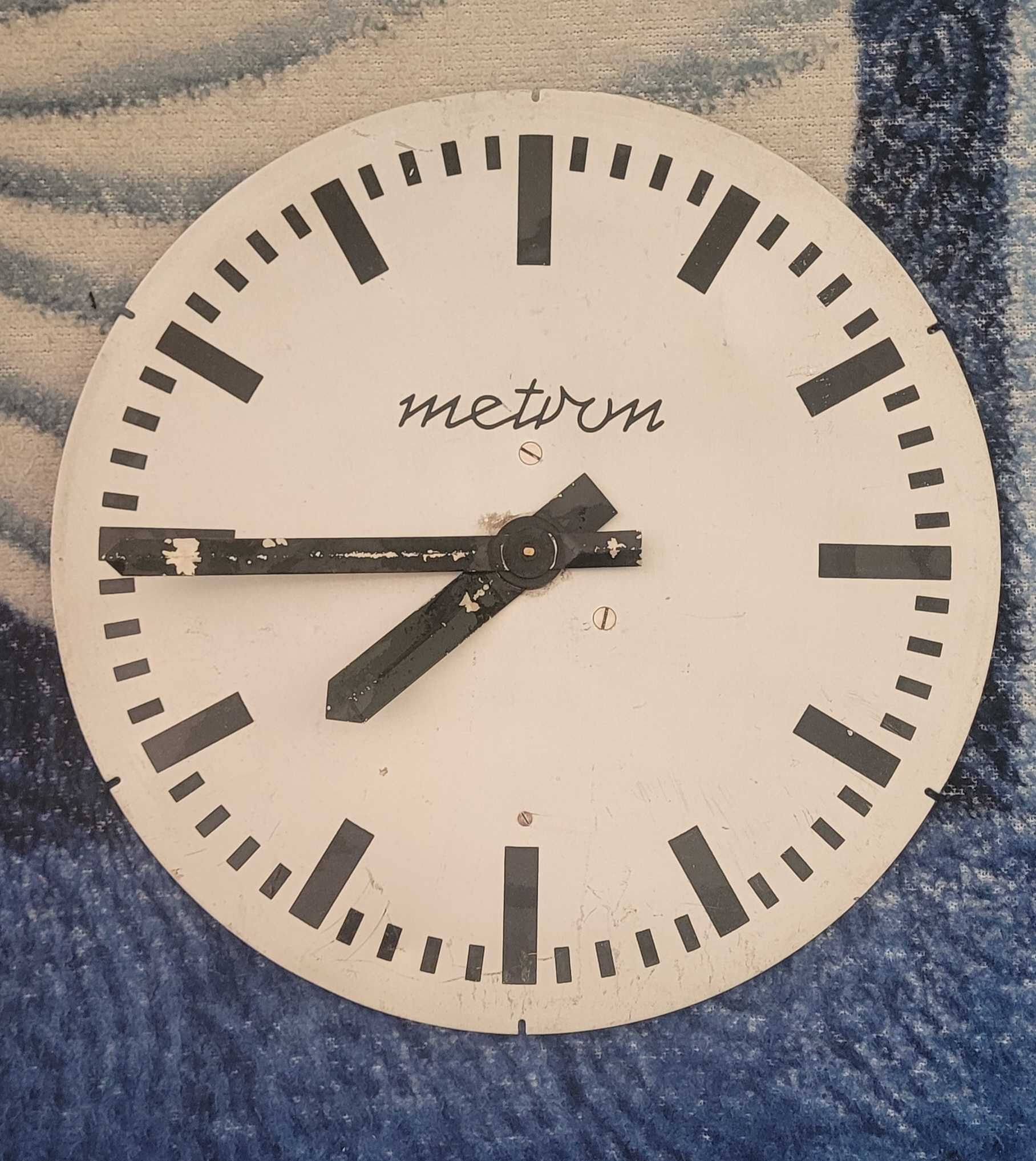 Stary zegar metron