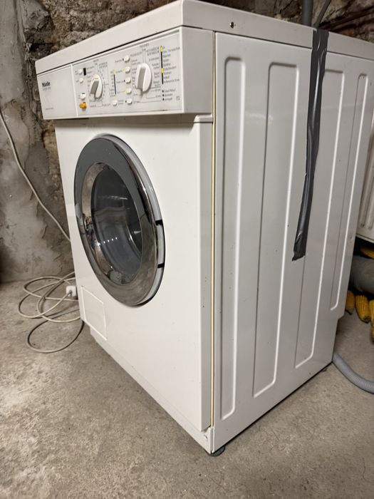 Witam sprzedam sprawna pralke firmy Mielec