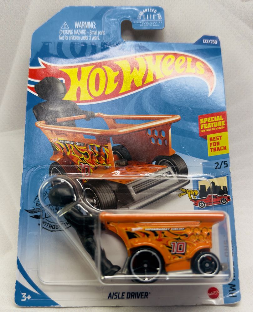 Колекційна машинка Хот Вілс Hot Wheels Aisle Driver