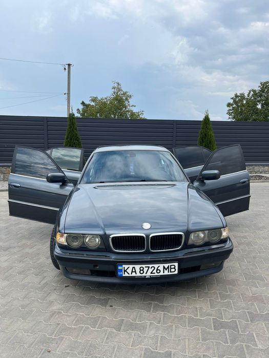 Продам бмв 728i 2000року