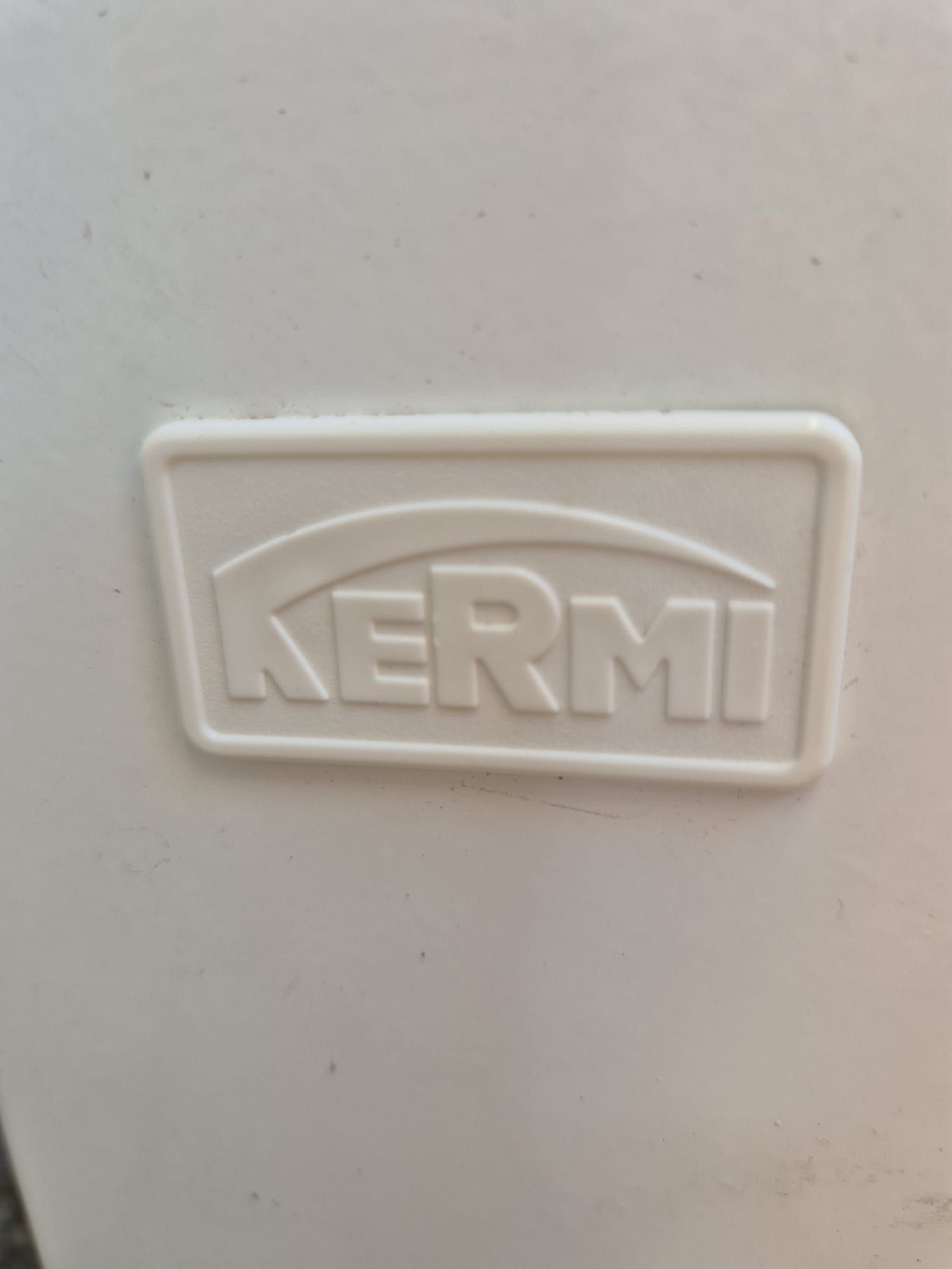Grzejnik pokojowy Kermi Wymiary 200x50x10cm