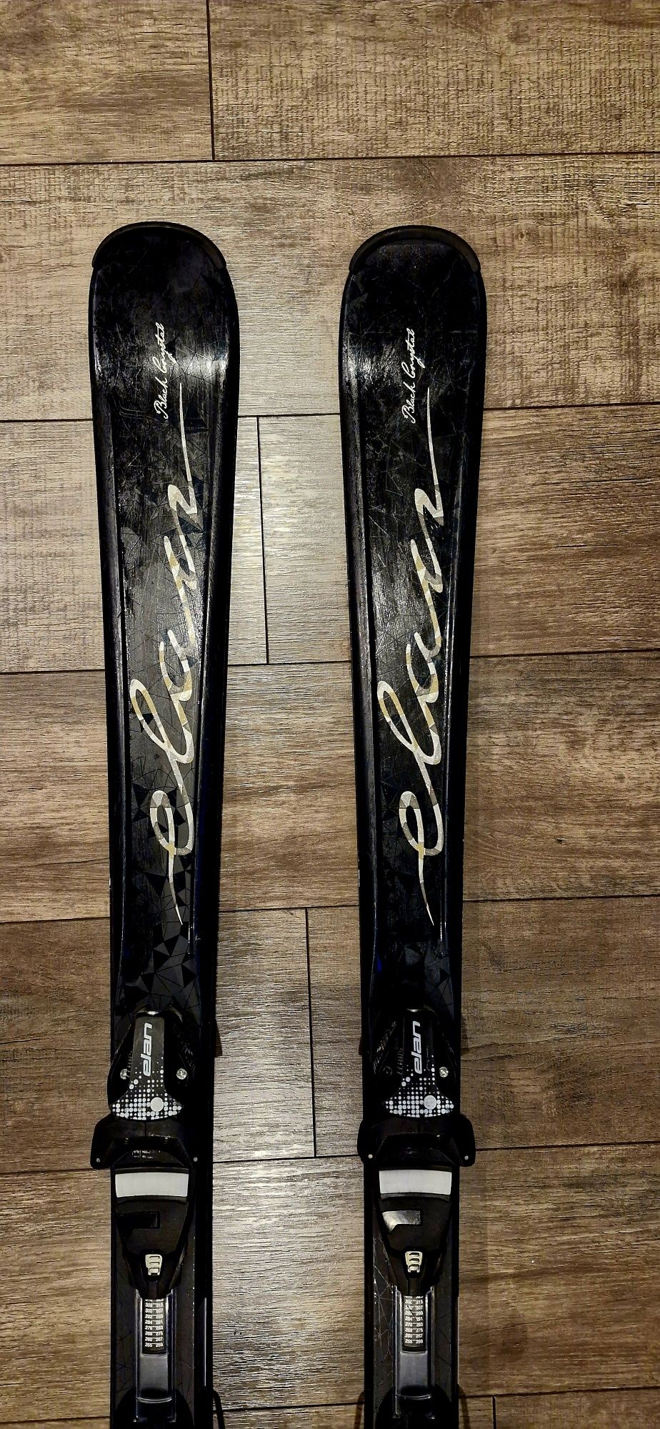 Narty Elan Black Crystal 152 cm