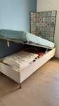 Cama solteiro com estrado