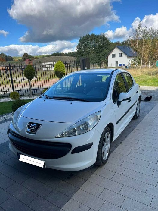 Peugeot 207 benzyna, 2007r, 191.000 tys. biały, dobry stan
