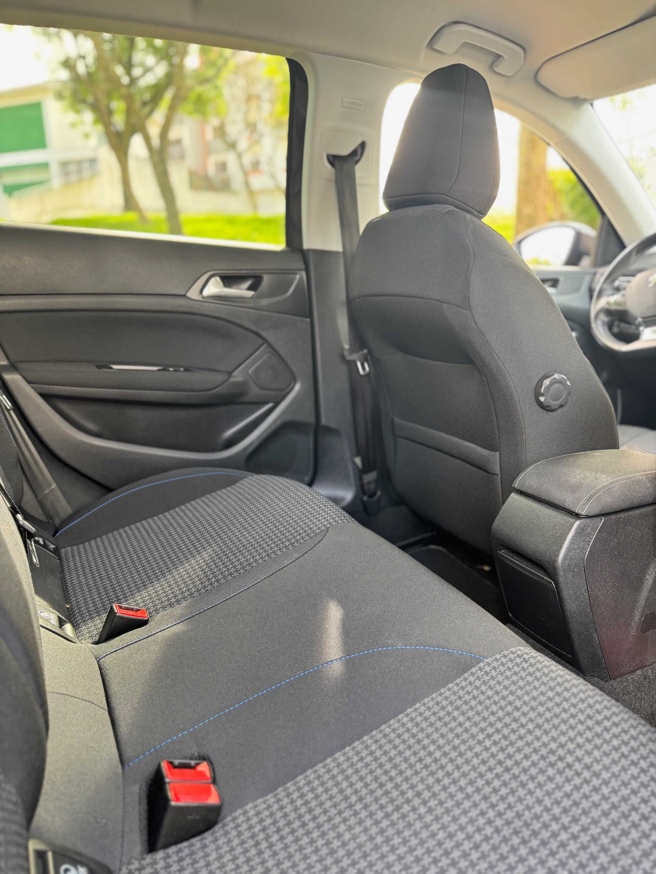 Peugeot 308 1.2 PureTech 110CV - Versão Style - Como Novo!