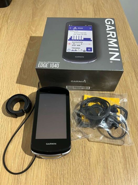 GPS Garmin Edge 1040 em ótimo estado, praticamente novo