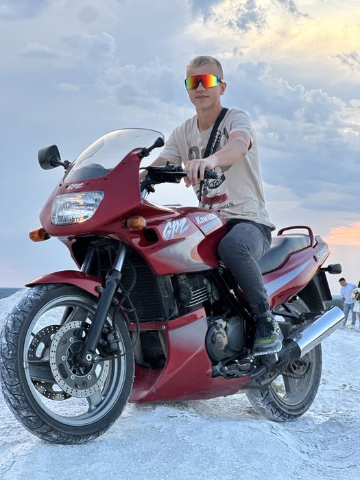 Kawasaki gpz 500 ninja  кавасакі джпз 500 мотоцикол. Honda cb 500
