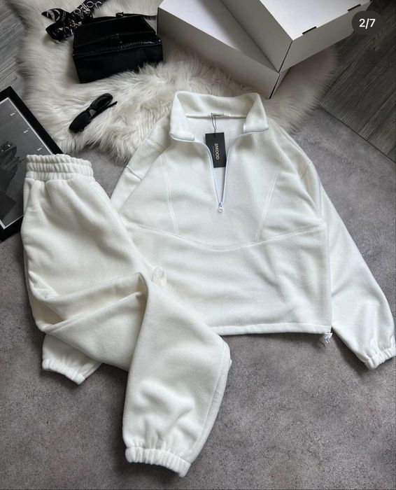 Флісовий костюм в молочному кольорі