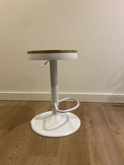 Banco alto ajustável