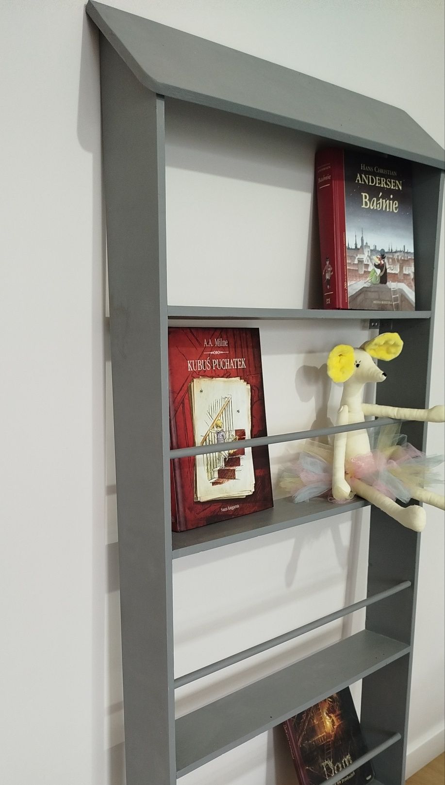 Domek półka na książki
