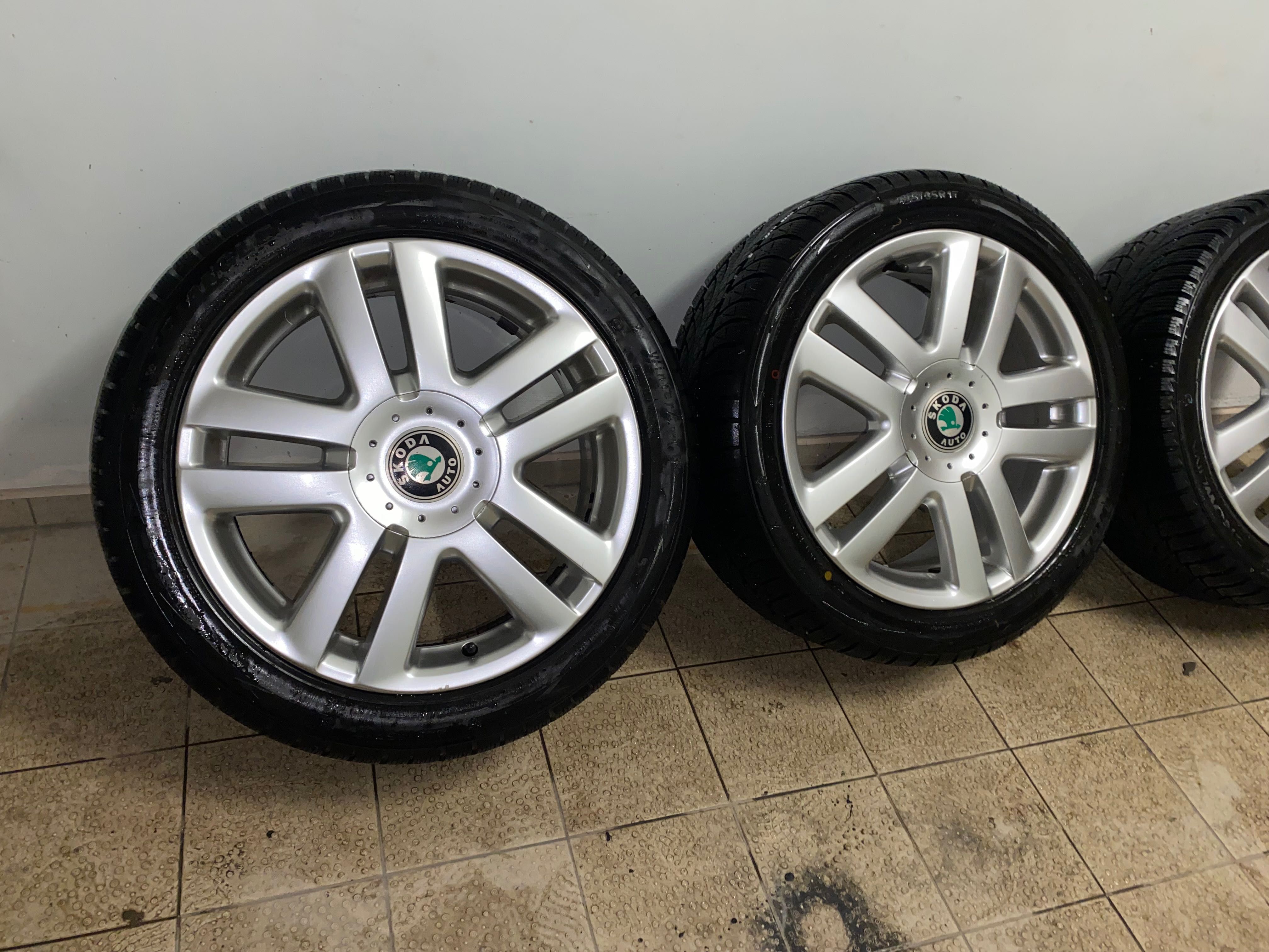 Alufelgi VW Audi Skoda 17"  5X112 7Jx17H2 ET54 z oponami zimowymi