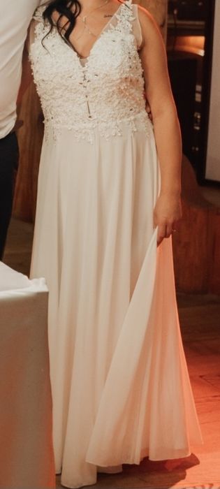 Suknia ślubna stan idealny