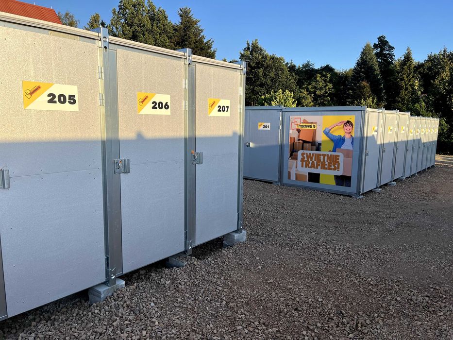 Magazyny samoobsługowe  Self Storage Kielce  Schowki  Garaż  Wynajem