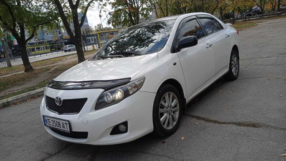 Продам  Toyota  Corolla Automat