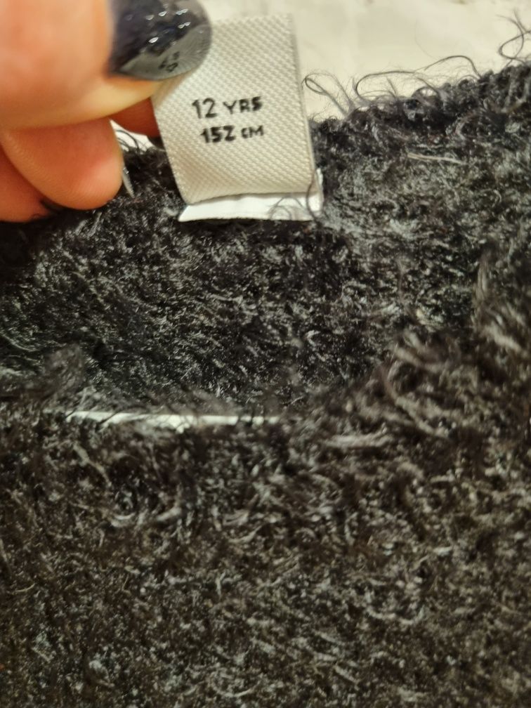 Sweter świąteczny z lukrową laską
