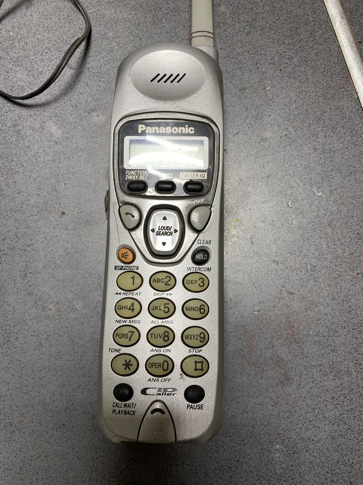 Телефон Panasonic KX-TG2247 радіотелефон