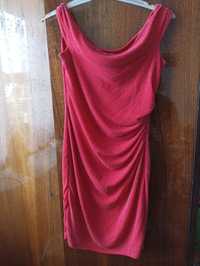 Czerwona błyszcząca sukienka mini