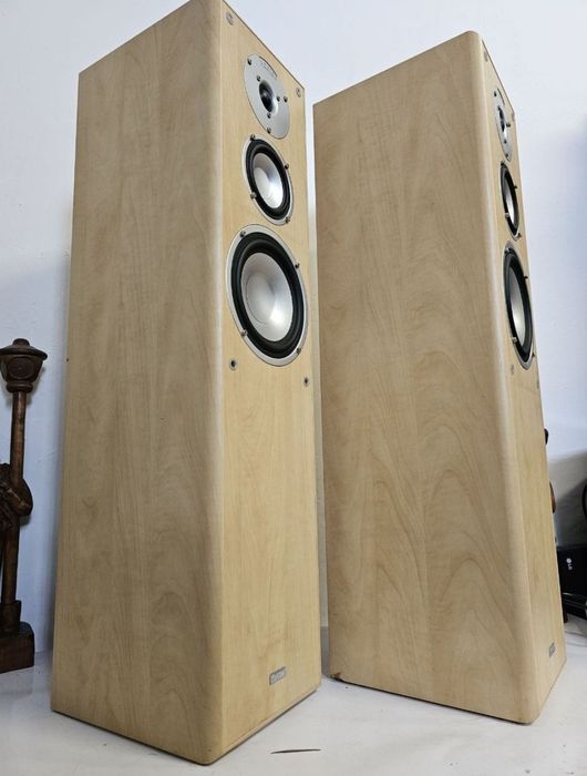 Kolumny Magnat Motion 880, 130W