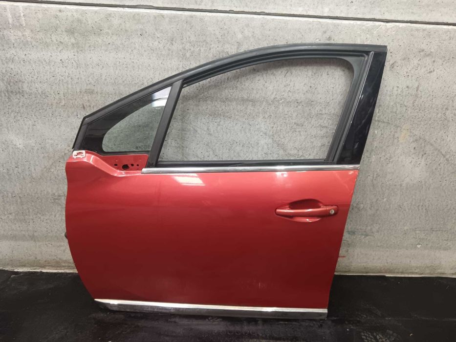 Porta frontal esquerda Peugeot (2016)